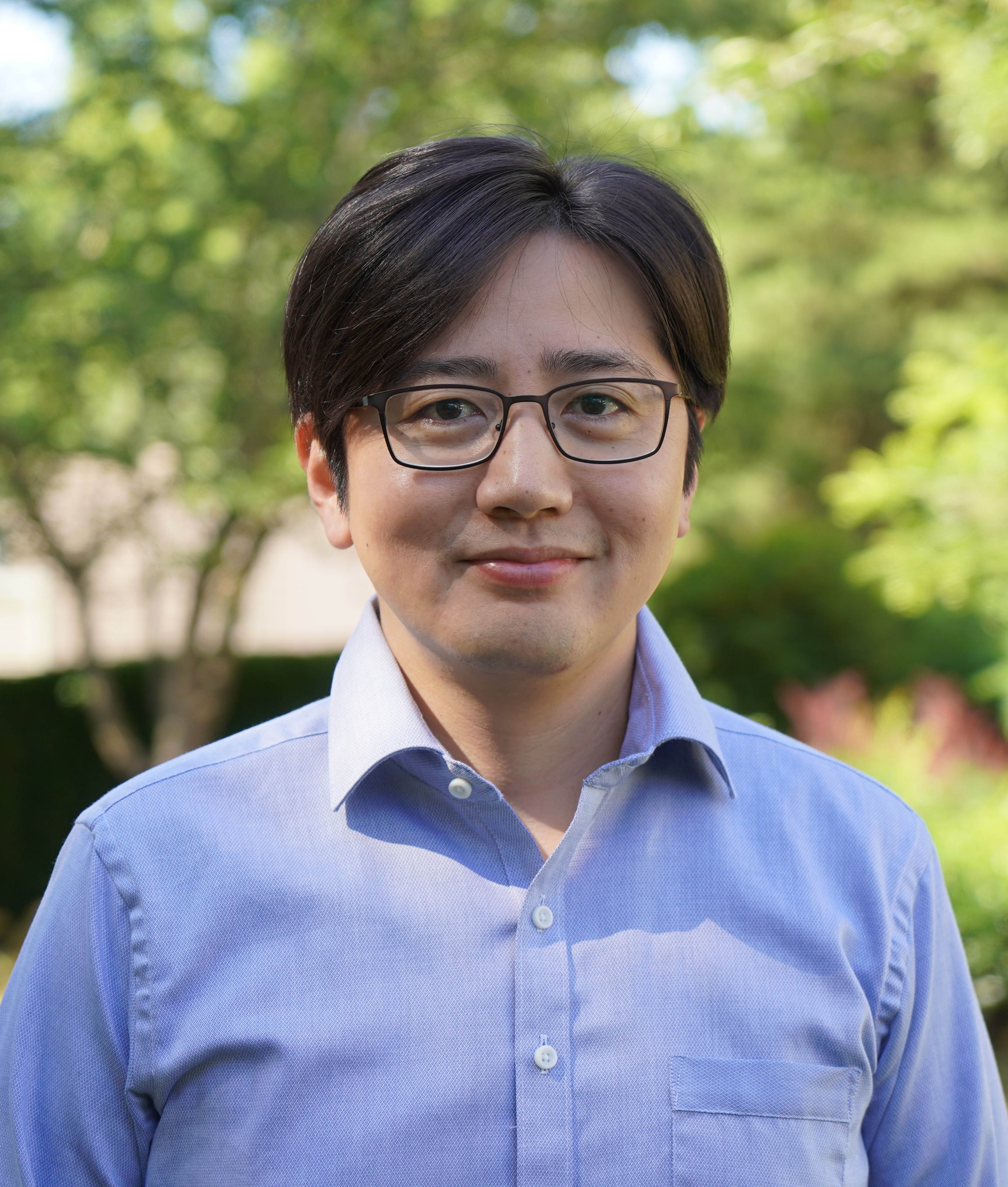 Headshot photo of Naoki Oshimori, Ph.D.