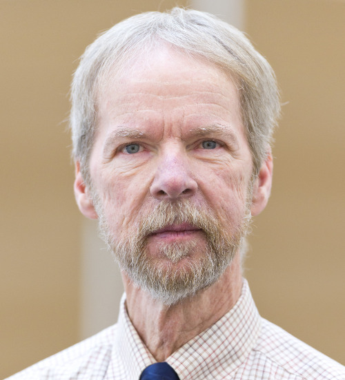 Headshot photo of Thomas Becker, M.D., Ph.D.