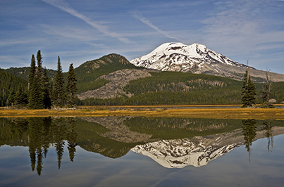 South Sister mountain behind Sparks Lake in Central Oregon during midday