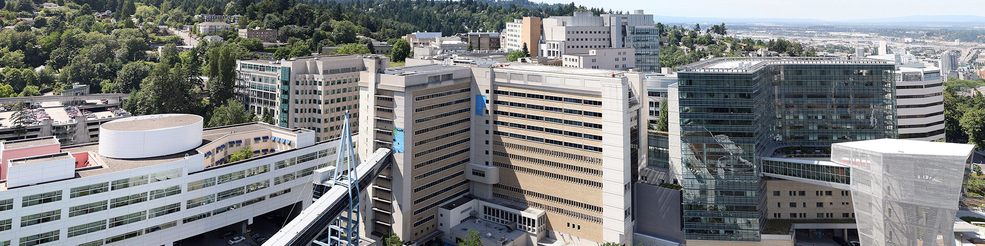 Picture of OHSU skybridge and main hospital. 