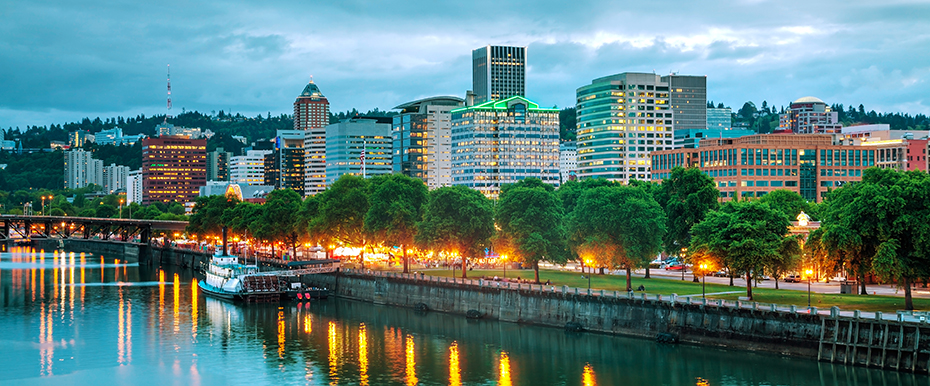 Image of the Willamette River and the city of Portland at twilight. 