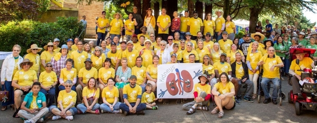 Group photo of kidney transplant recipient at an Annual Picnic