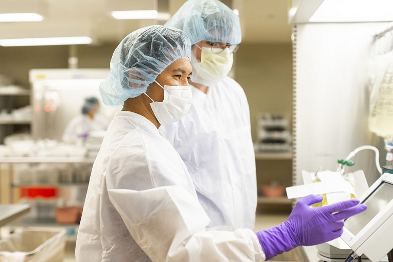 Pharmacy Technician preparing a pharmacy order