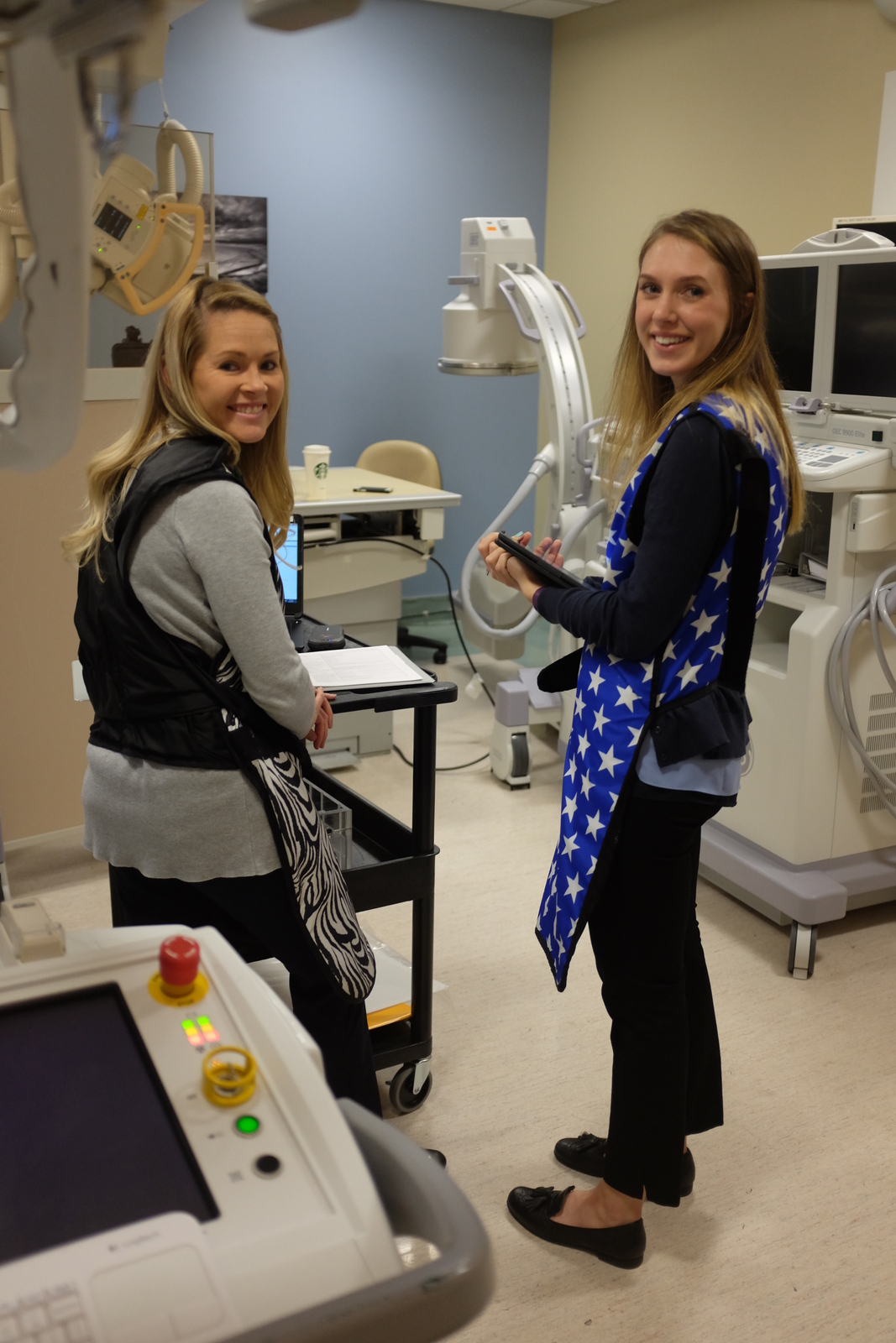 Diagnostic Imaging Physicist Lindsey DeWeese, Ph.D. with student in Imaging room.