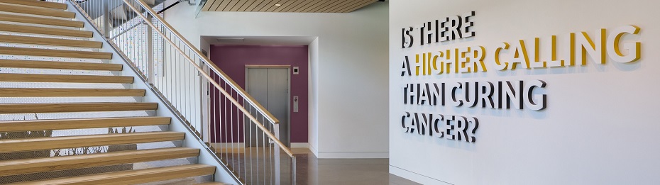 Entrance to the Knight Cancer Research Building