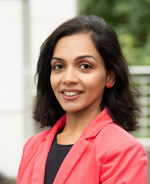 Dr. Shobana Aravind headshot.