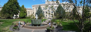 Photo of MAC hall with fountain