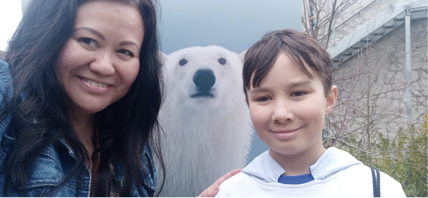 Mason's mom Lynne and Mason and polar bear