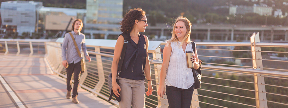 Students walking across Tilikum Crossing Bridge.