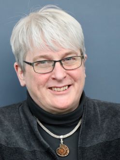 Stefanie Kaech-Petrie