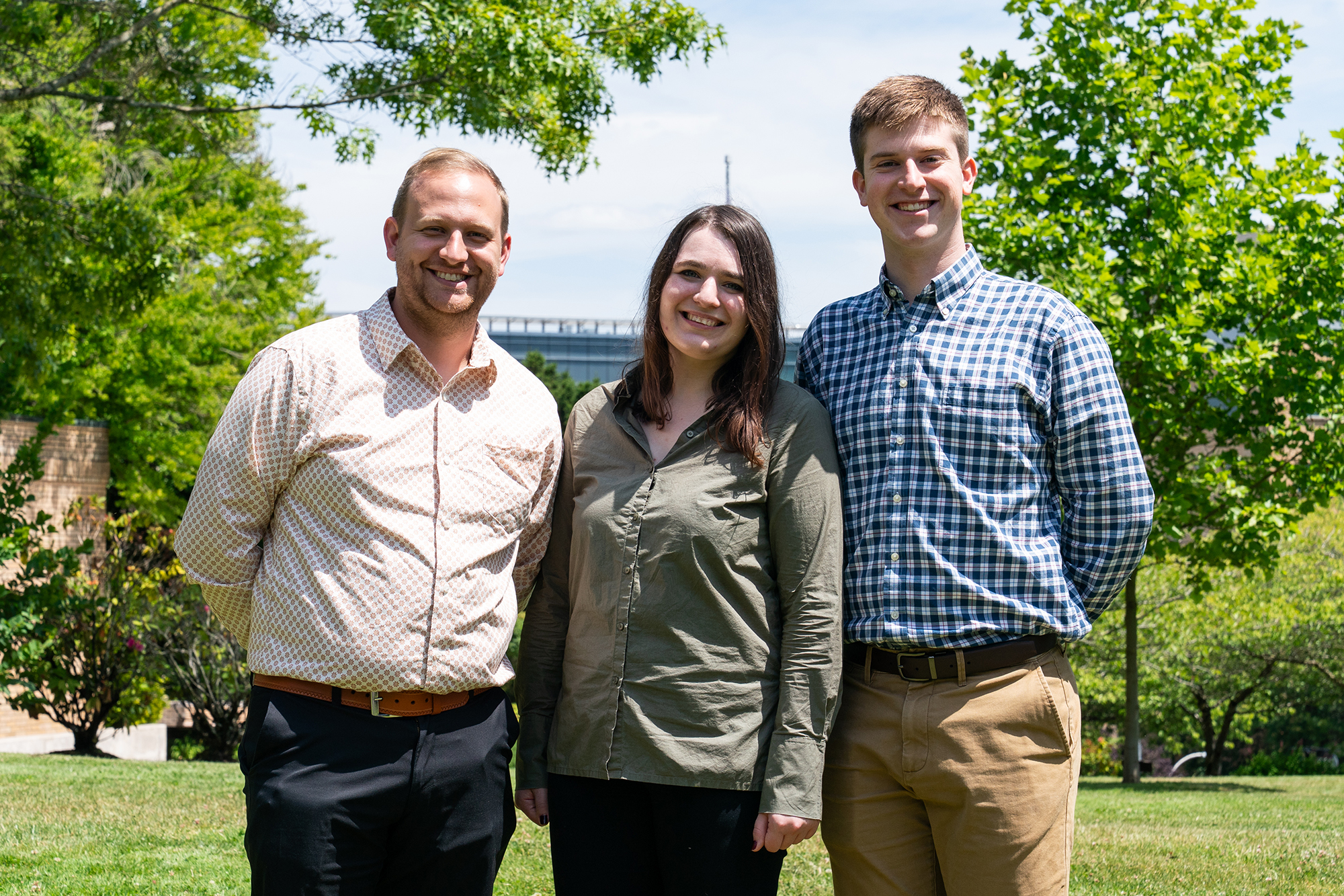 Group photo of RTP Class of 2028 standing outside on OHSU Marquam Hill Campus