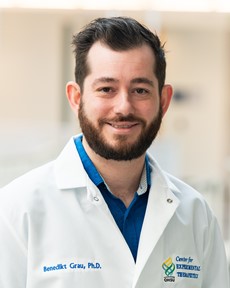 benedikt-grau