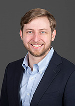 Headshot photo of OHSU Neurology resident Scott Shakal, doctor of osteopathy
