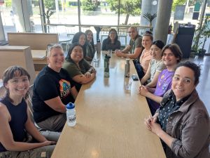 Hinds Lab group at lunch