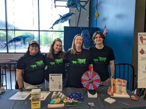 Hinds Lab at OMSI event