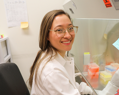 Moriah Arnold, an OHSU M.D./Ph.D. student, works at the Cohen Lab inside the Biomedical Research Building.