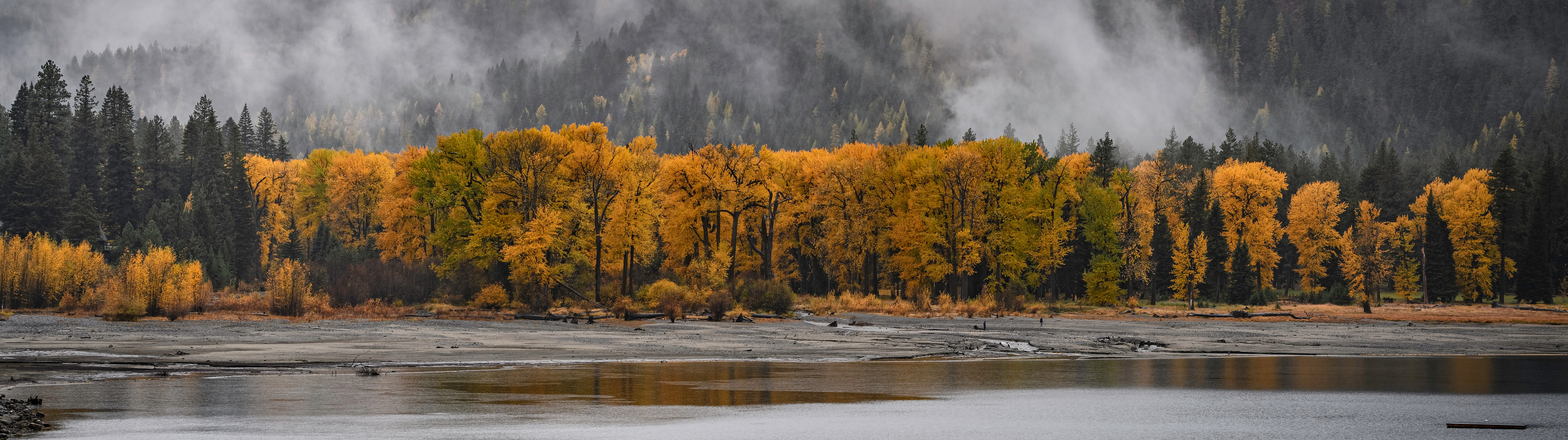 wallowa lake in fall