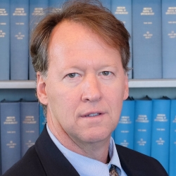 Headshot photo of Dr. Tom Lietman