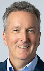A professional photo of Peter Bragdon.